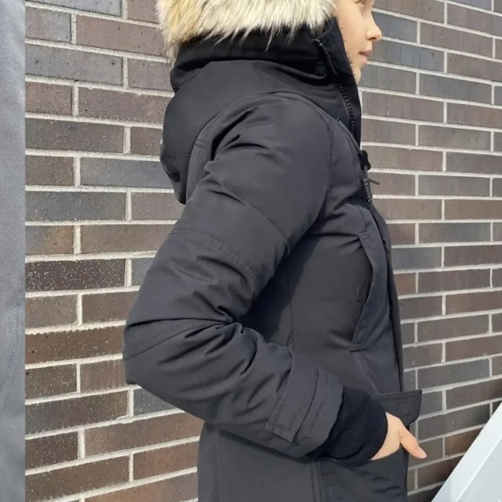 TNA Bancroft Parka - Picture 2 of 5